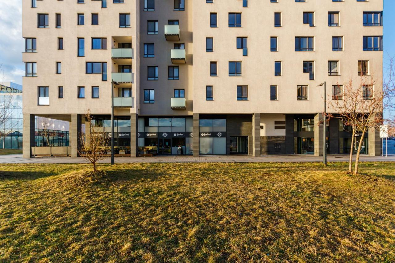 Golden Apartments Rezidence Nova Karolina Ii. Острава Экстерьер фото