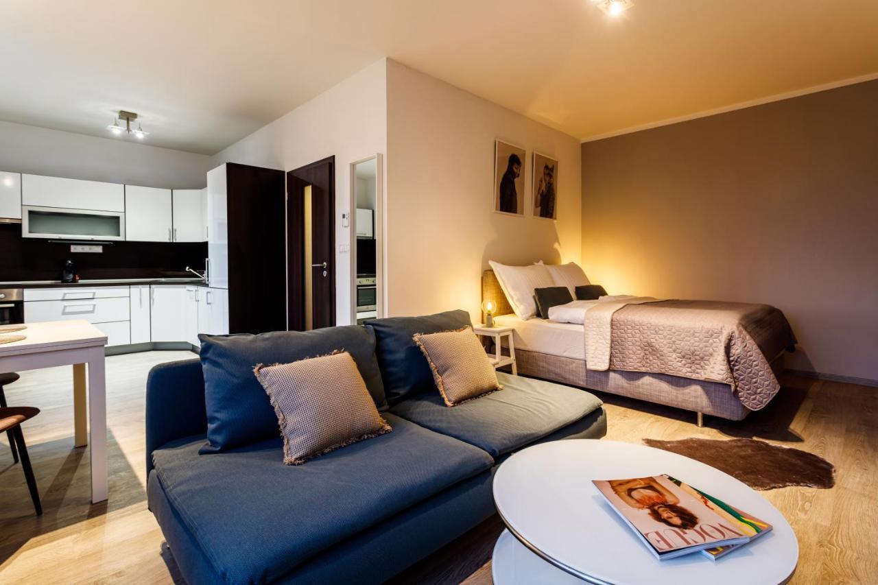 Golden Apartments Rezidence Nova Karolina Ii. Острава Экстерьер фото